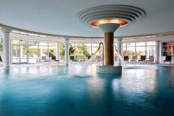 Hotel The Monarch - Poollandschaft