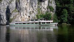 Schifffahrt auf der Donau am Donaudurchbruch