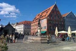 Augsburg - Weberhaus am Moritzplatz © Thomas Schwarz auf Pixabay