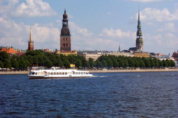 Schiffs- und Busreise durch das Baltikum