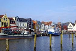 Hafen in Husum © Iris Hamelmann auf Pixabay