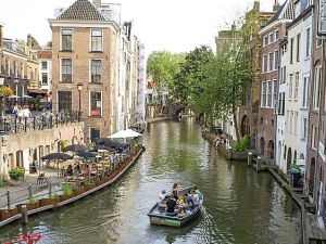 Grachtenfahrt in Utrecht © Erin Summer auf Pixabay