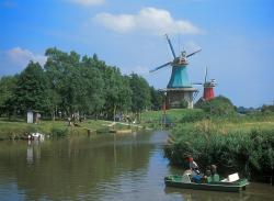 Mühlen von Greetsiel - Radtour Ostfriesland und Emsland
