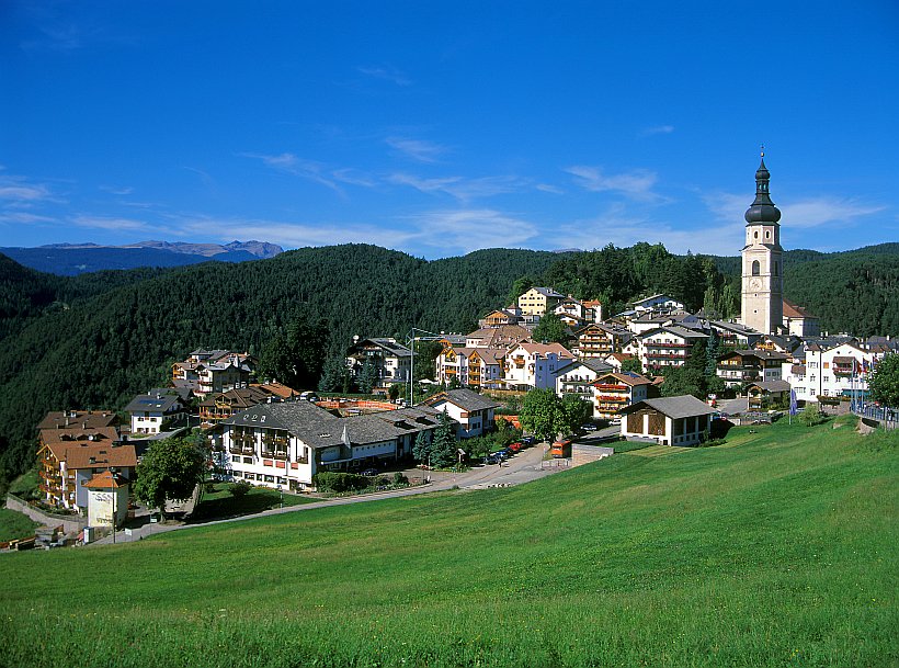 Innsbruck und Kastelruther Spatzenfest in Südtirol