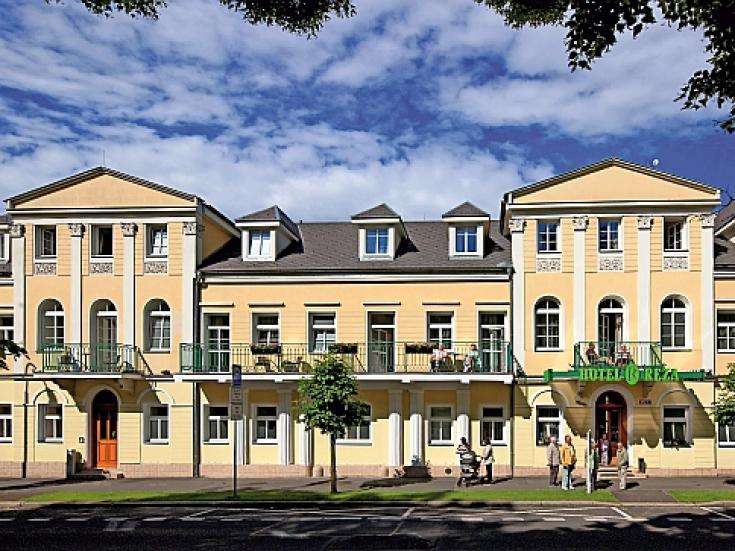 Hotel Reza I Kururlaub in Franzensbad I mit Haustüranholung