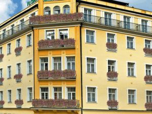 Hotel Flora I Kururlaub Marienbad I mit Haustürabholung