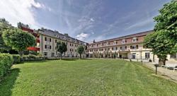 Santé Royale Resort - Kururlaub Bad Brambach mit Haustürabholung Santé Royale Resort - Kururlaub Bad Brambach mit Haustürabholung