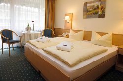 Hotel Rottaler Hof I Kururlaub Bad Füssing mit Haustürabholung- Zimmerbeispiel