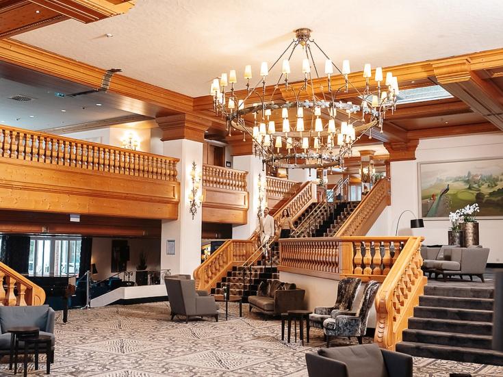 Maximilian Grand Hotel - Lobby - Kururlaub Bad Griesbach mit Haustürabholung