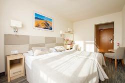 Kururlaub in Kolberg mit Haustürabholung - Hotel Ikar Centrum - Zimmerbeispiel