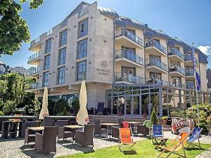 Hotel Avangard Resort I Kururlaub in Swinemünde I Polnische Ostseeküste I mit Haustürabholung