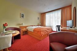 Hotel Pyramida I