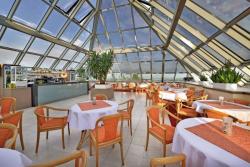 Hotel Pyramida I
