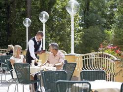 Vltava Ensana Health Spa Hotel - Kururlaub Marienbad mit Haustürabholung