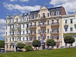Hotel Paris - Kururlaub Marienbad mit Haustürabholung