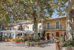 Valdemossa Altsstadt - Frühling auf Mallorca - Flugreise ab Hannover