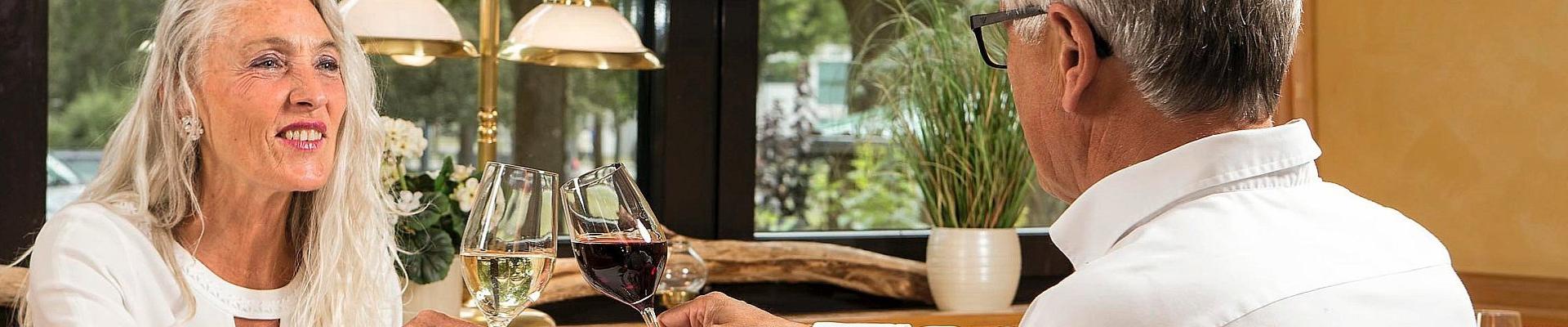 Kurhotel Unter den Linden I Kururlaub Bad Füssing mit Haustürabholung - Restaurant