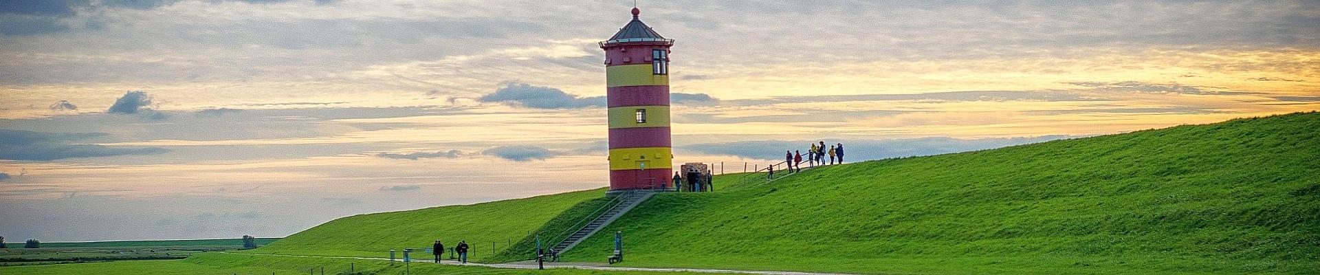 Leuchtturm in Friesland © Bernd Focken auf Pixabay