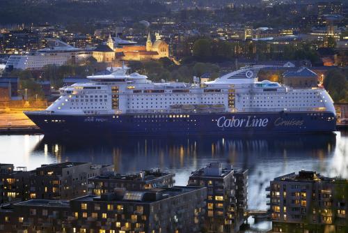 Color Magic © Glenn T.