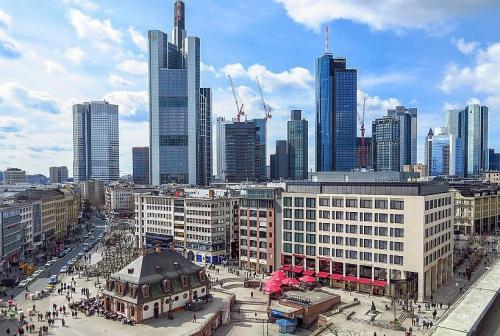 Frankfurt am Main © Gabriele M Reinhard auf Pixabay