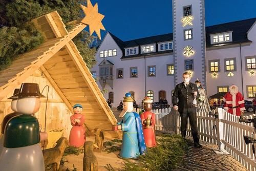 Holzkrippe auf dem Freiberger Christmarkt © Marcel Schlenkrich - Silberstadt Freiberg