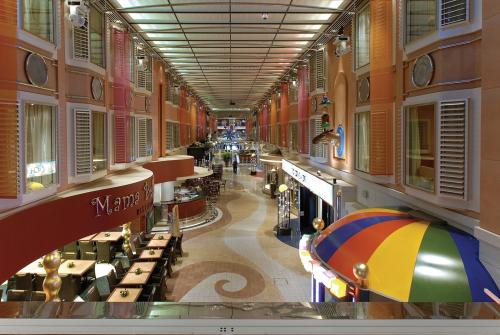 Minikreuzfahrt nach oslo - Color Magic - Promenade © Jouni Saaristo