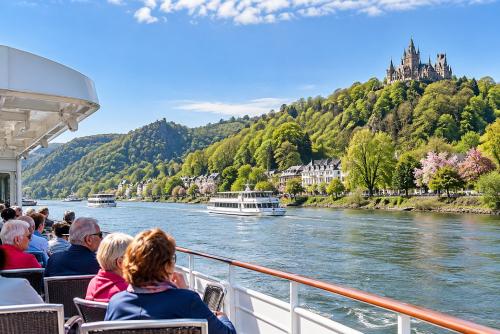 Rheinschifffahrt nach Königswinter - Osterreisen an den romantischen Rhein