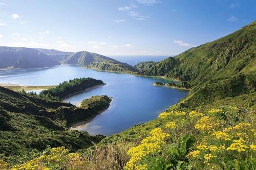 Flugreise Azoren - Insel Sao Miguel - Feuersee Lagoa de Furnas