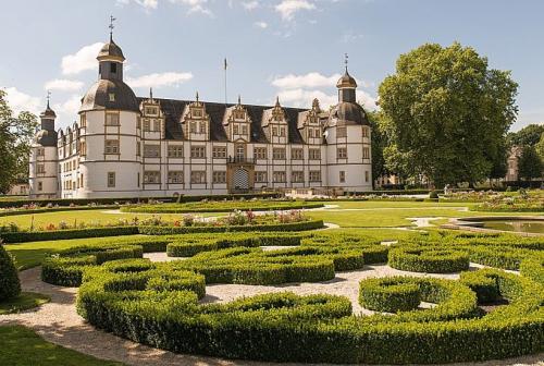 Schloss Neuhaus Paderborn © Wolfgang Weiser auf Pixabay