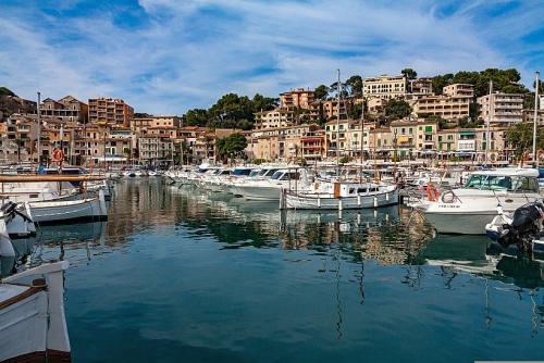 Port de Soller © pureshot auf Pixabay