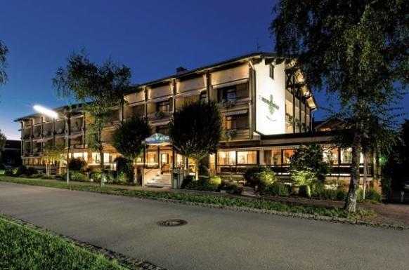 Wunsch-Hotel Mürz 4**** - Kururlaub in Bad Füssing mit Haustürabholung DE