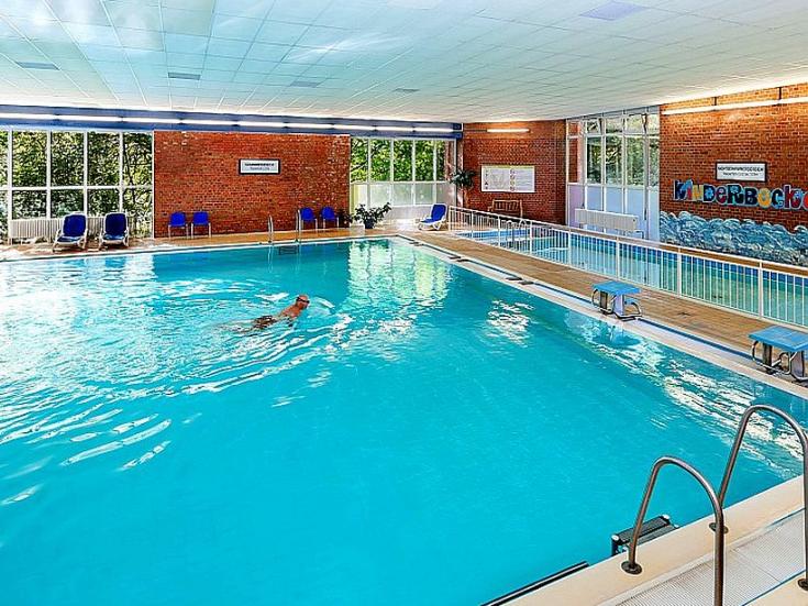 Busreise in die Uckermark - Ahorn Seehotel Temlin - Innenpool