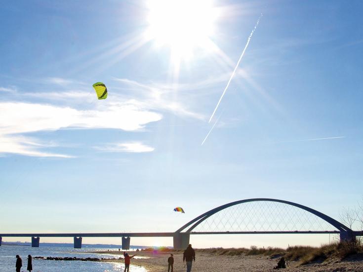 Fehmarnsundbrücke - Reise zum Saisonabschluss an die Ostsee