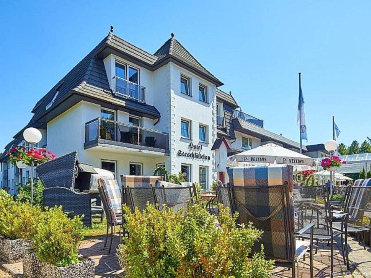 Faszination Nord-Ostsee-Kanal - Hotel Seeblick in Mübrook