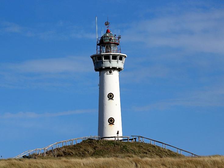 Leuchtturm von Egmond © Björn Bielesch auf Pixabay