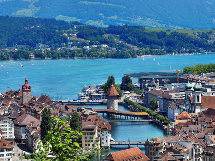 Luzern und der Vierwaldstättersee © Werner Sidler auf Pixabay