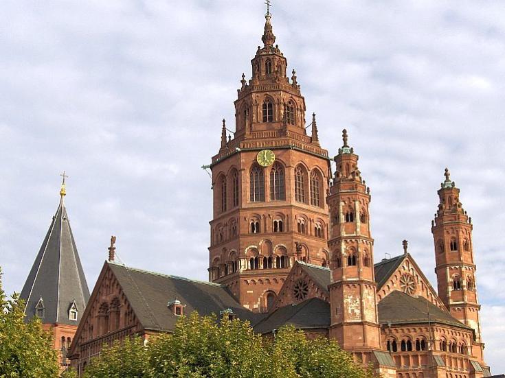 Mainzer Dom © Horst Batzer auf Pixabay