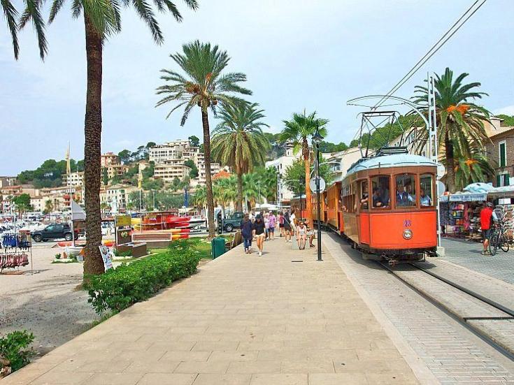 Port de Soller - Frühling auf Hannover - Flugreise ab Hannover - Hansiline auf Pixabay
