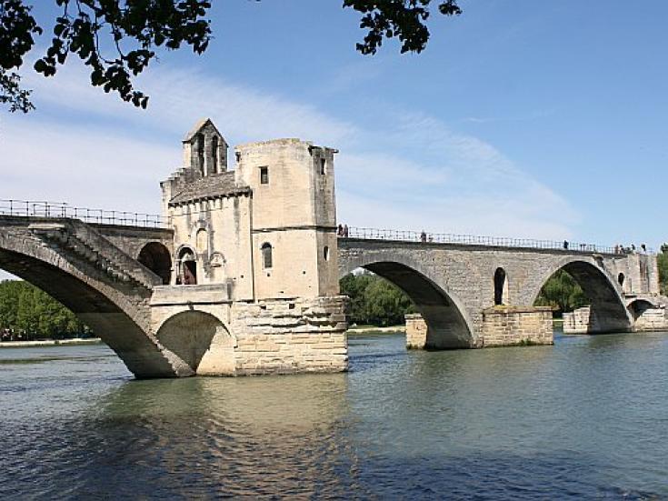 Flusskreuzfahrt auf der Rhone - Avignon