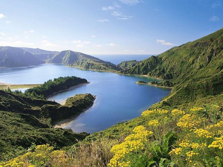 Flugreise Azoren - Insel Sao Miguel - Feuersee Lagoa de Furnas