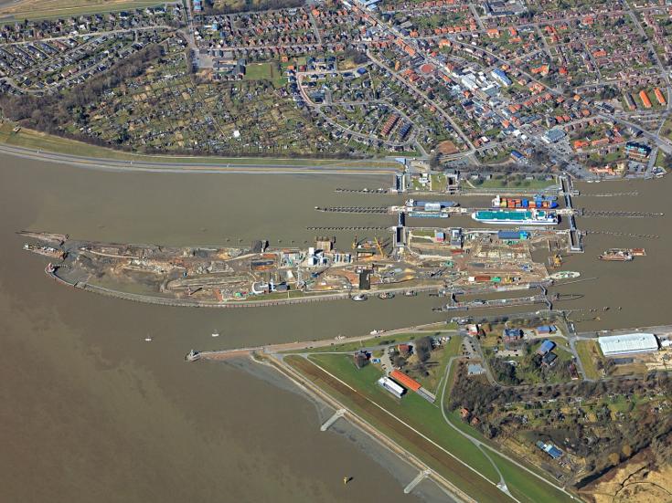 Schleusen in Brunsbüttel - Ostern in Nordfriesland