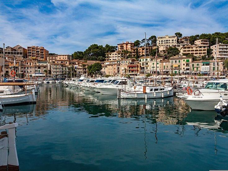 Port de Soller © pureshot auf Pixabay