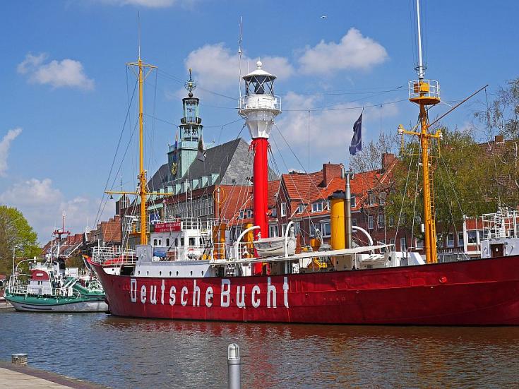 Radtour Ostfriesland und Emsland - Stadthafen Emden © Erich Westendarp auf Pixabay