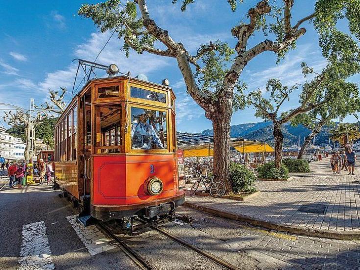 Straßenbahn in Soller © Frank Nürnberger auf Pixabay