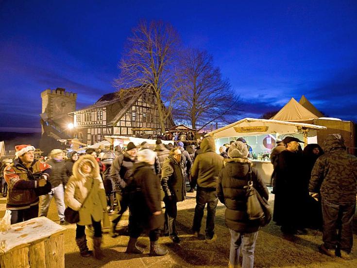 Historischer Weihnachtsmarkt auf der Wartburg © Sascha Willms - Wartburgstiftung