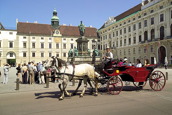 Wien Hofburg - Donau Kreuzfahrten