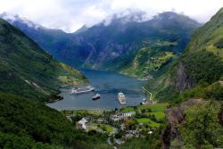 Geiranger © T.H.Jensen auf Pixabay