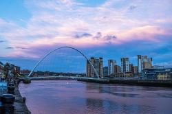 Seereise mit Vasco da Gama - Einmal rund um die Nordsee 2025 - Millenium Bridge in Newcastle © Michaeler Wenzler auf Pixabay