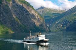 Geiranger © Arvid Olson auf Pixabay