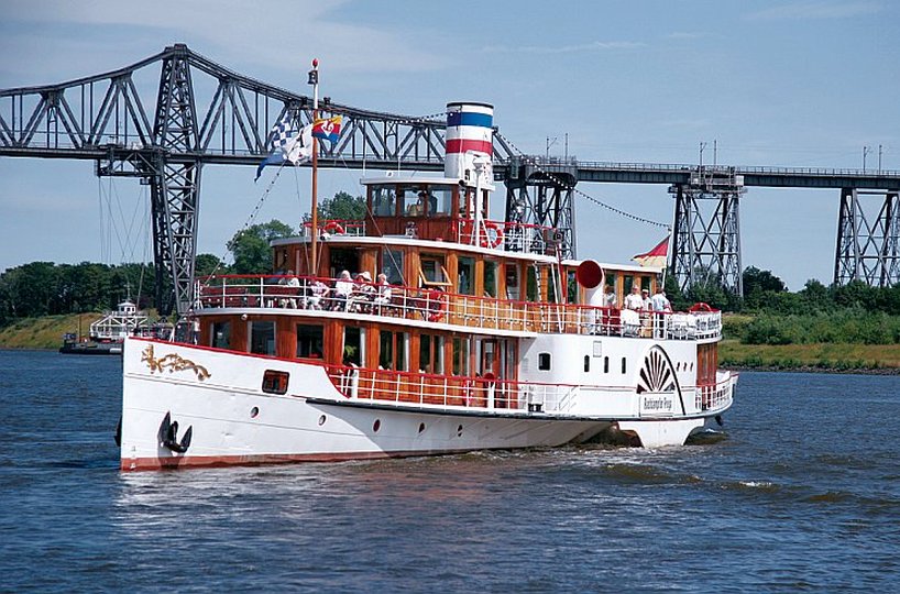Tagesfahrt zum Karfreitags - Brunch auf dem Nord-Ostsee-Kanal Tagesfahrt zum Karfreitags - Brunch auf dem Nord-Ostsee-Kanal